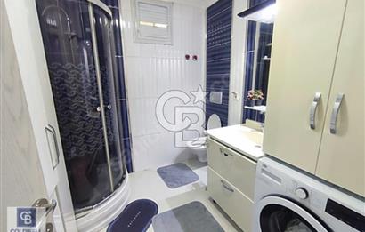 Ayvalık 150 Evler merkezi konumda doğalgazlı satılık 3+1 Daire 