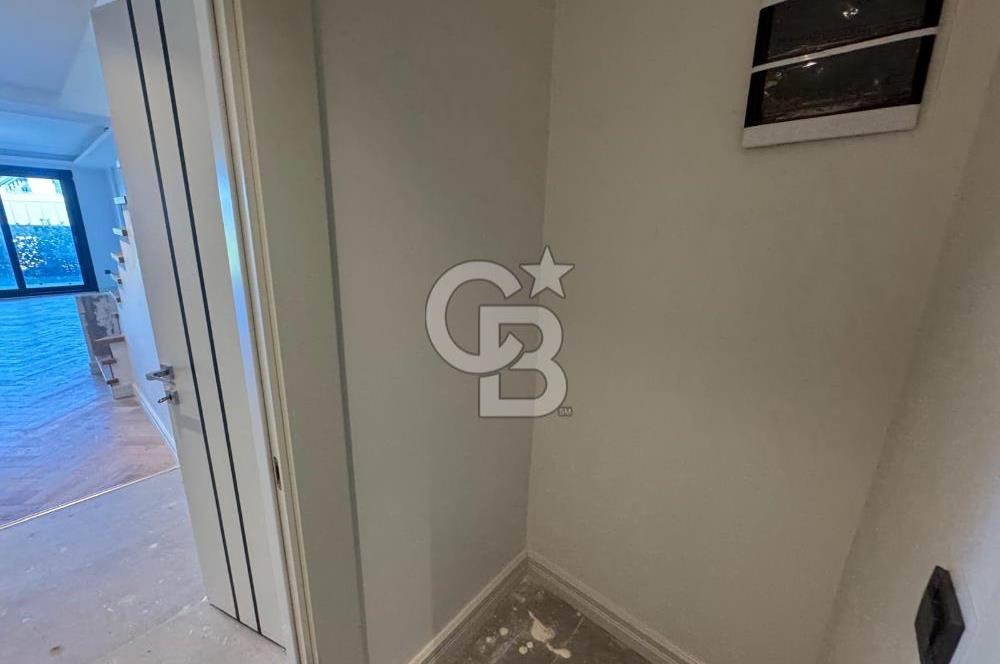 ZEKERİYAKÖYÜN KALBİNDE DOĞAYLA İÇ İÇE LÜKS BİR YAŞAM, 5+1 VİLLA - F1