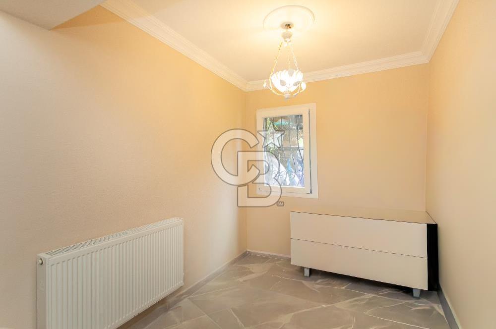 Yenifoça Cumhuriyet Mah. Satılık Deniz Manzaralı 2+1 Daire