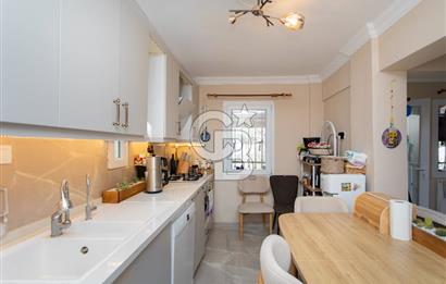 Yenifoça Cumhuriyet Mah. Satılık Deniz Manzaralı 2+1 Daire