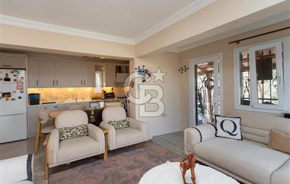 Yenifoça Cumhuriyet Mah. Satılık Deniz Manzaralı 2+1 Daire