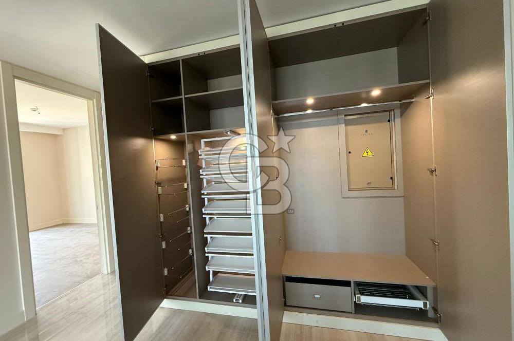 ÇAYYOLU 'NUN EN PRESTİJLİ SİTESİ SANTRA 'DA 4,5+1 SATILIK DAİRE