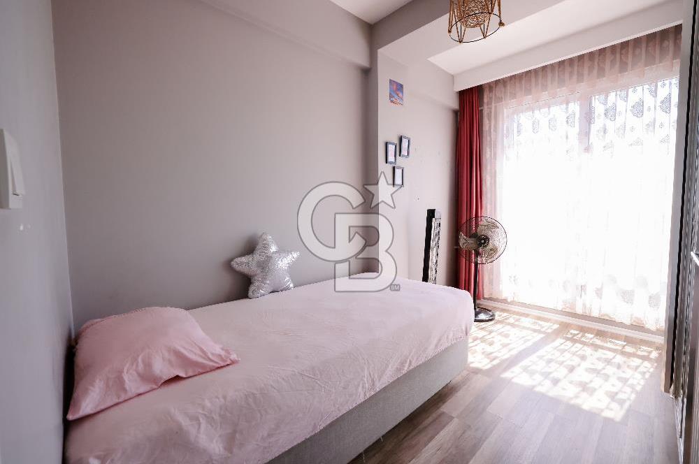 Foça Yenibağarası Mah.Eşyalı Kiralık 2+1 Daire