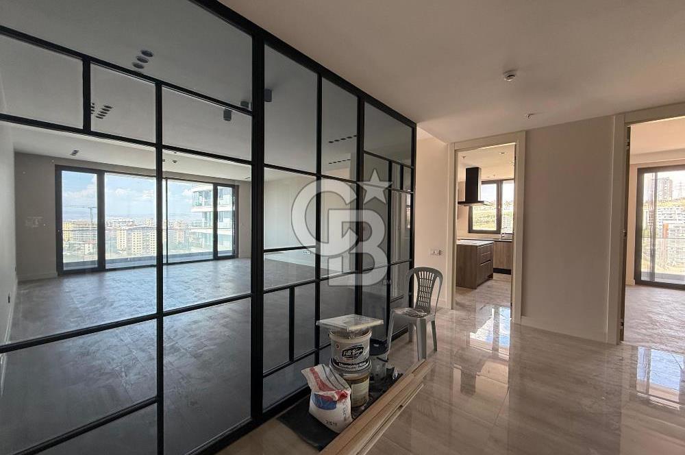 ÇAYYOLU 'NUN EN PRESTİJLİ SİTESİ SANTRA 'DA 4,5+1 SATILIK DAİRE