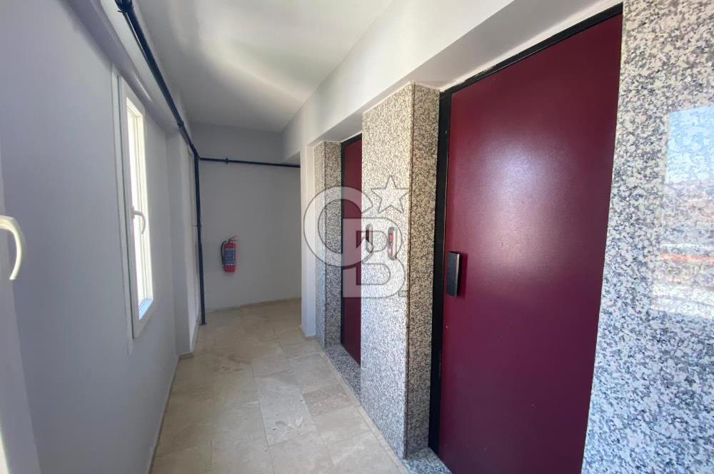 Buca Yenigün'de Geniş 3+1 Daire