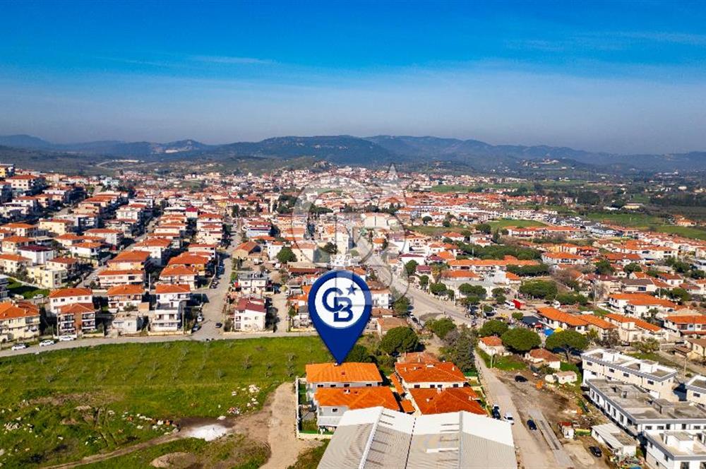 Foça Bağarası Kazım Dirik Mah. Satılık 2+1 Daire