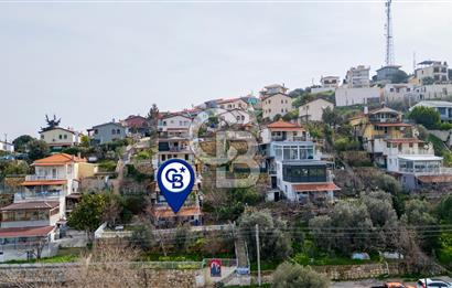 Yenifoça Cumhuriyet Mah. Satılık Deniz Manzaralı 2+1 Daire