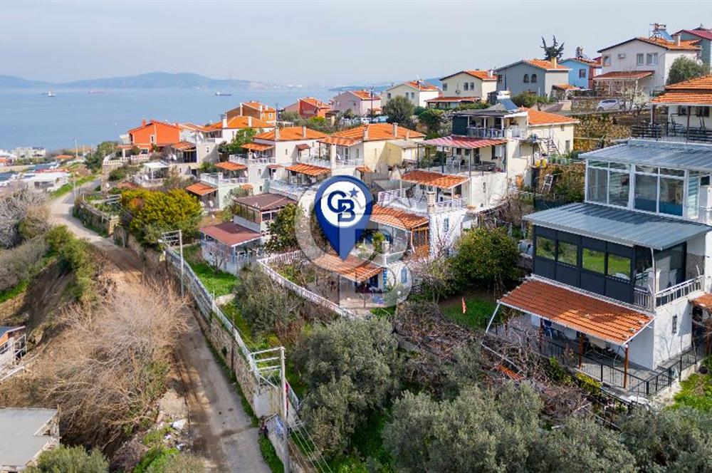 Yenifoça Cumhuriyet Mah. Satılık Deniz Manzaralı 2+1 Daire