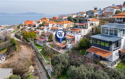 Yenifoça Cumhuriyet Mah. Satılık Deniz Manzaralı 2+1 Daire