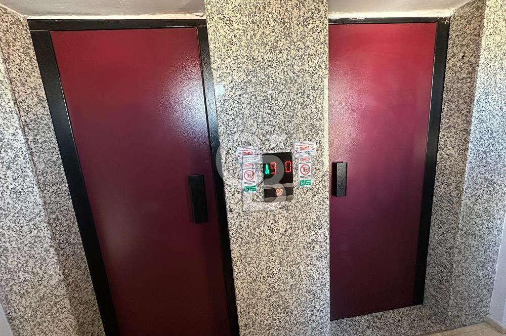 Buca Yenigün'de Geniş 3+1 Daire