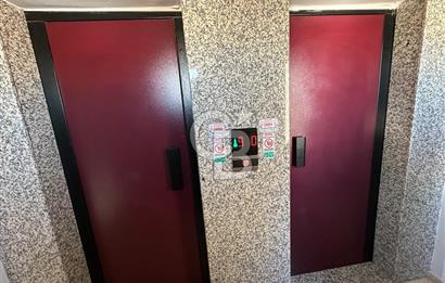 Buca Yenigün'de Geniş 3+1 Daire