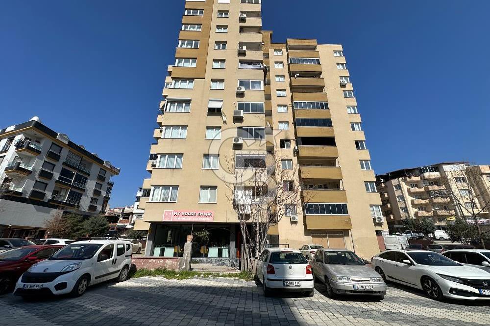 Buca Yenigün'de Geniş 3+1 Daire