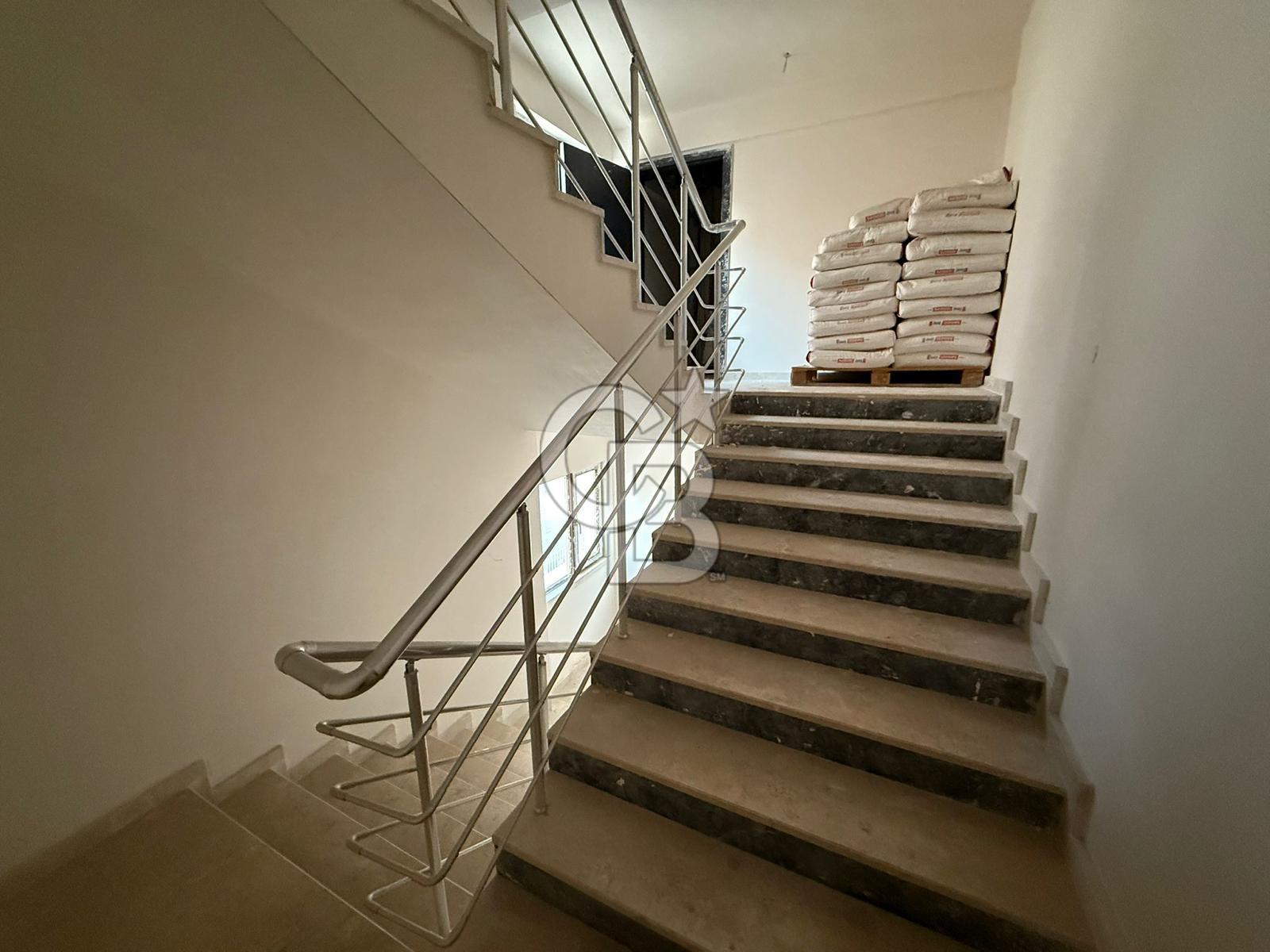ELVAN MAH. ARAKATTA ÖN CEPHEDE METRO YAKINI SATILIK 3+1 DAİRE