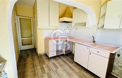 Yenifoça Gencelli'de Satılık Denize Sıfır Müstakil Ev ve Arsası