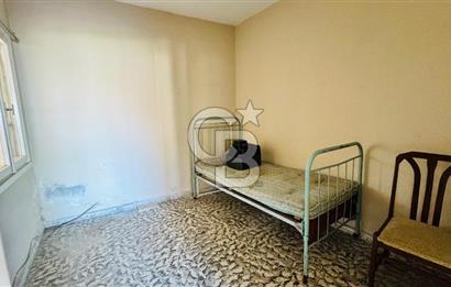 Yenifoça Gencelli'de Satılık Denize Sıfır Müstakil Ev ve Arsası