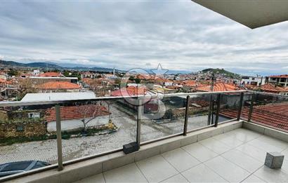 Foça Yenibağarası Mah. Kiralık Kapalı Mutfaklı 2+1 Daire