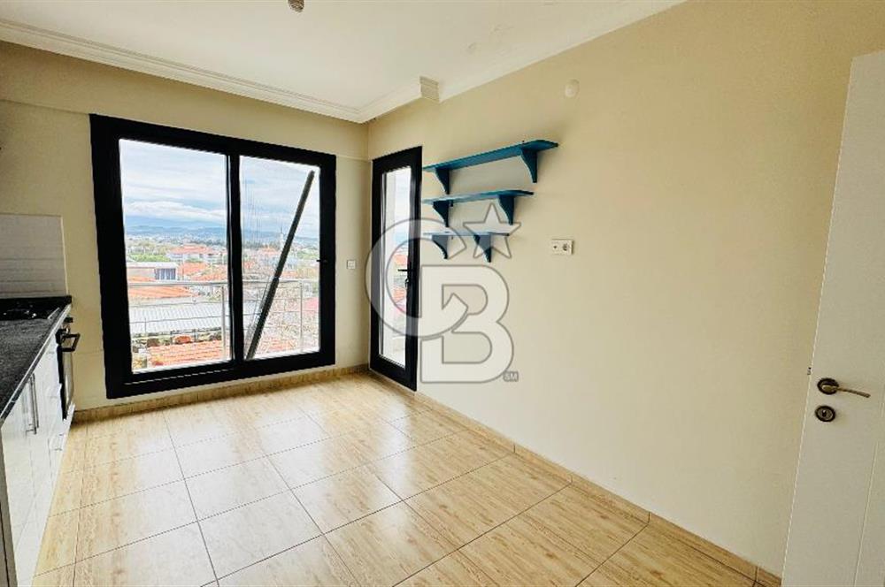Foça Yenibağarası Mah. Kiralık Kapalı Mutfaklı 2+1 Daire