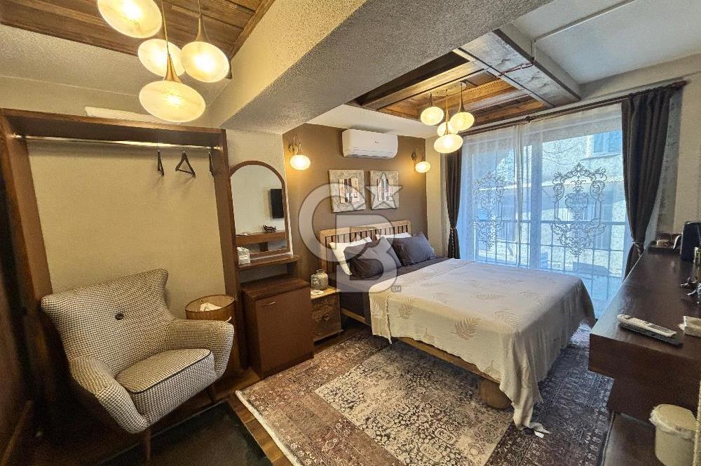 Urla Sanat Sokağında Devren Kiralık Butik Otel