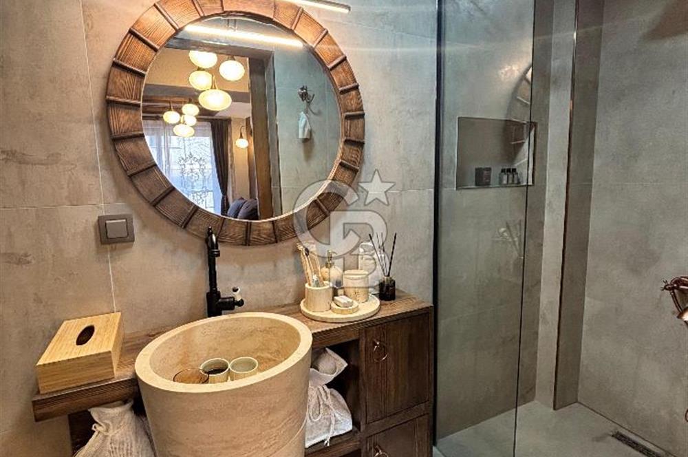 Urla Sanat Sokağında Devren Kiralık Butik Otel