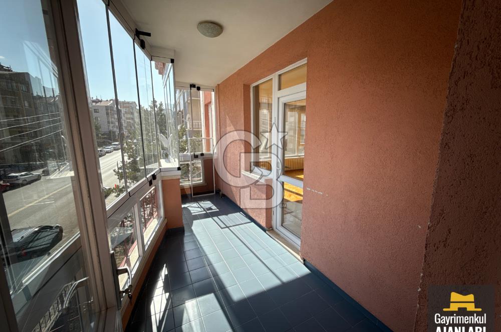 SANCAK KONRAD ADENAUER CAD CEPHELİ ASANSÖRLÜ ARA KAT 3+1 KİRALIK