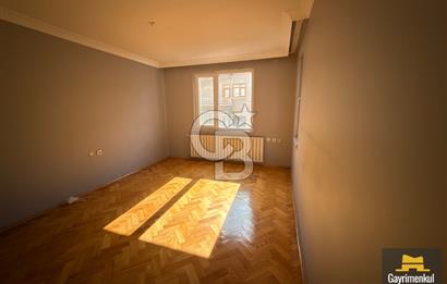 SANCAK KONRAD ADENAUER CAD CEPHELİ ASANSÖRLÜ ARA KAT 3+1 KİRALIK