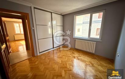 SANCAK KONRAD ADENAUER CAD CEPHELİ ASANSÖRLÜ ARA KAT 3+1 KİRALIK