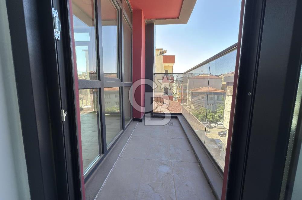 TUZLA TERSANELER BÖLGESİNDE SIFIR BİNADA KİRALIK 1+1 MODERN OFİS