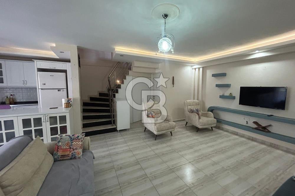 Foça Hacıveli Mahallesinde Satılık Bahçeli 3+1 Dubleks