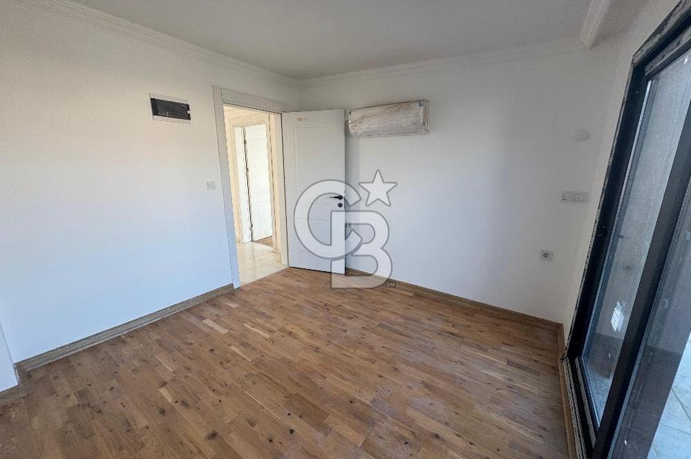 Foça Villalar Bölgesinde 5+1 Havuzlu Kiralık Villa