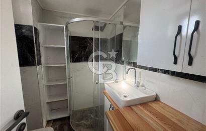 Foça Villalar Bölgesinde 5+1 Havuzlu Kiralık Villa