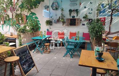 Foça Fevzipaşa Mahallesinde Satılık İş Yeri