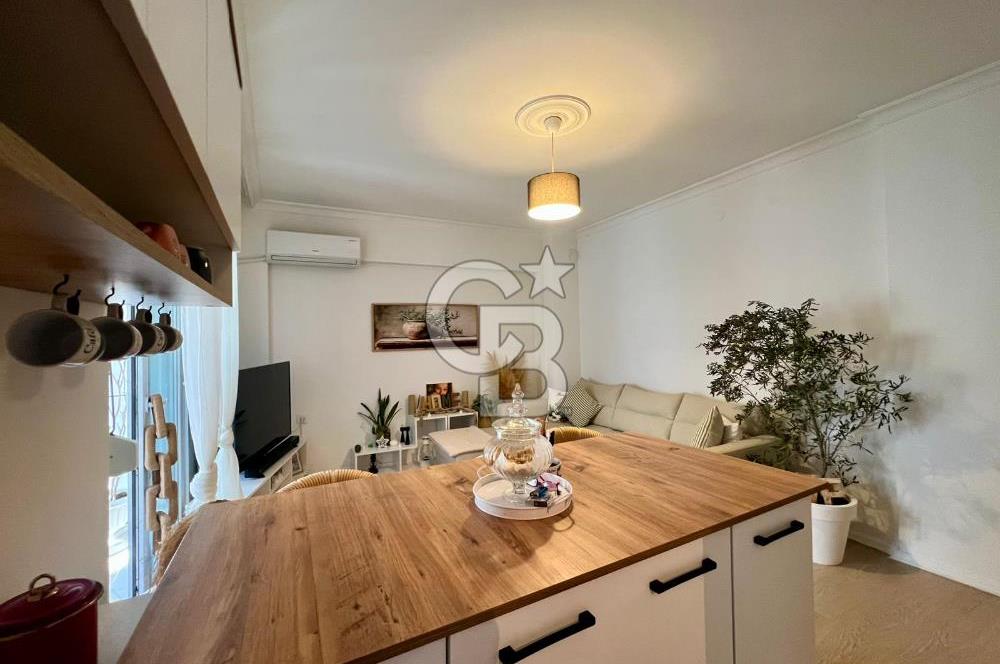 Karşıyaka Şemikler Mahallesi'nde Tadilatlı 2+1 Satılık Daire