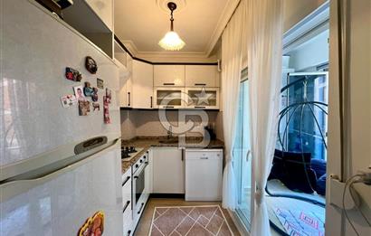 Karşıyaka Şemikler Mahallesi'nde Tadilatlı 2+1 Satılık Daire