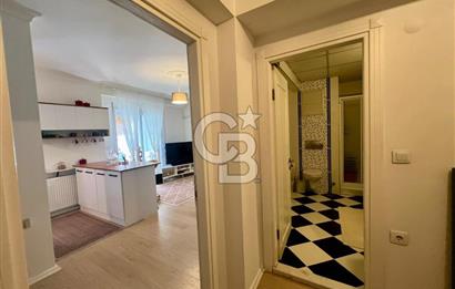 Karşıyaka Şemikler Mahallesi'nde Tadilatlı 2+1 Satılık Daire