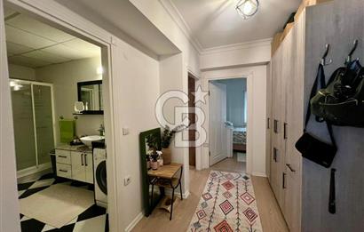 Karşıyaka Şemikler Mahallesi'nde Tadilatlı 2+1 Satılık Daire