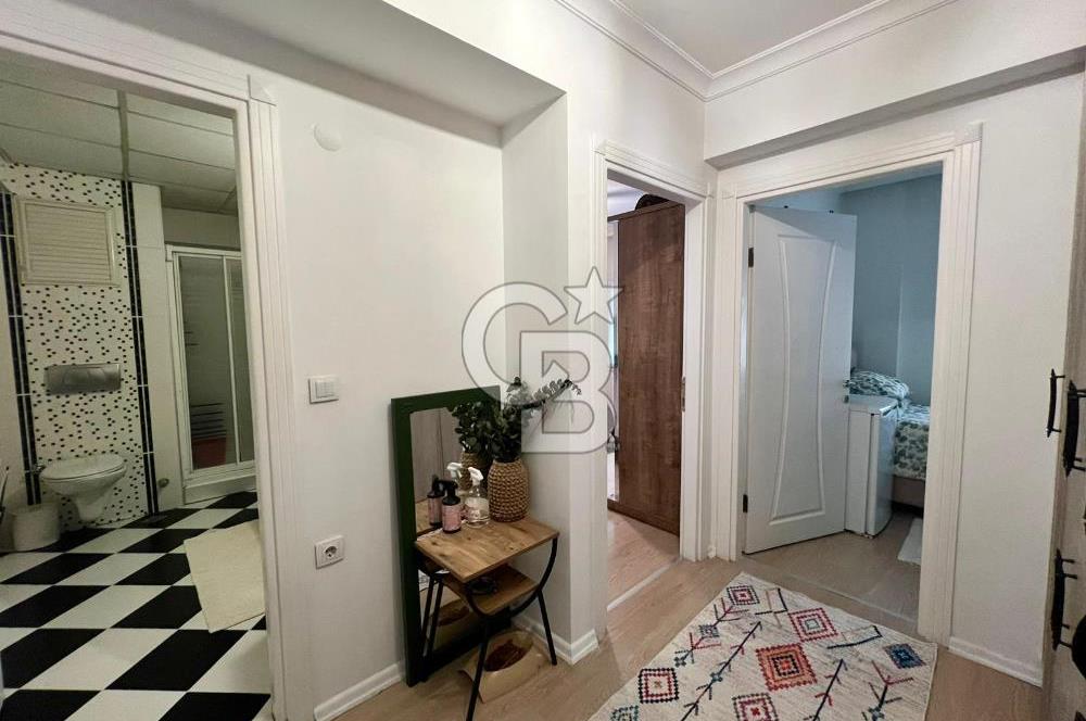 Karşıyaka Şemikler Mahallesi'nde Tadilatlı 2+1 Satılık Daire