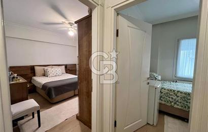 Karşıyaka Şemikler Mahallesi'nde Tadilatlı 2+1 Satılık Daire