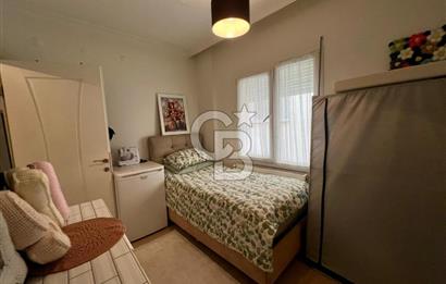 Karşıyaka Şemikler Mahallesi'nde Tadilatlı 2+1 Satılık Daire