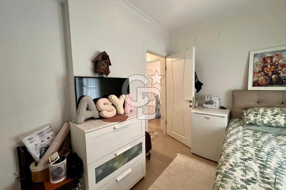 Karşıyaka Şemikler Mahallesi'nde Tadilatlı 2+1 Satılık Daire