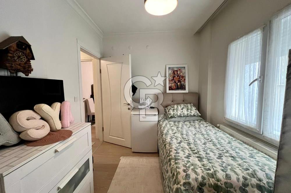 Karşıyaka Şemikler Mahallesi'nde Tadilatlı 2+1 Satılık Daire