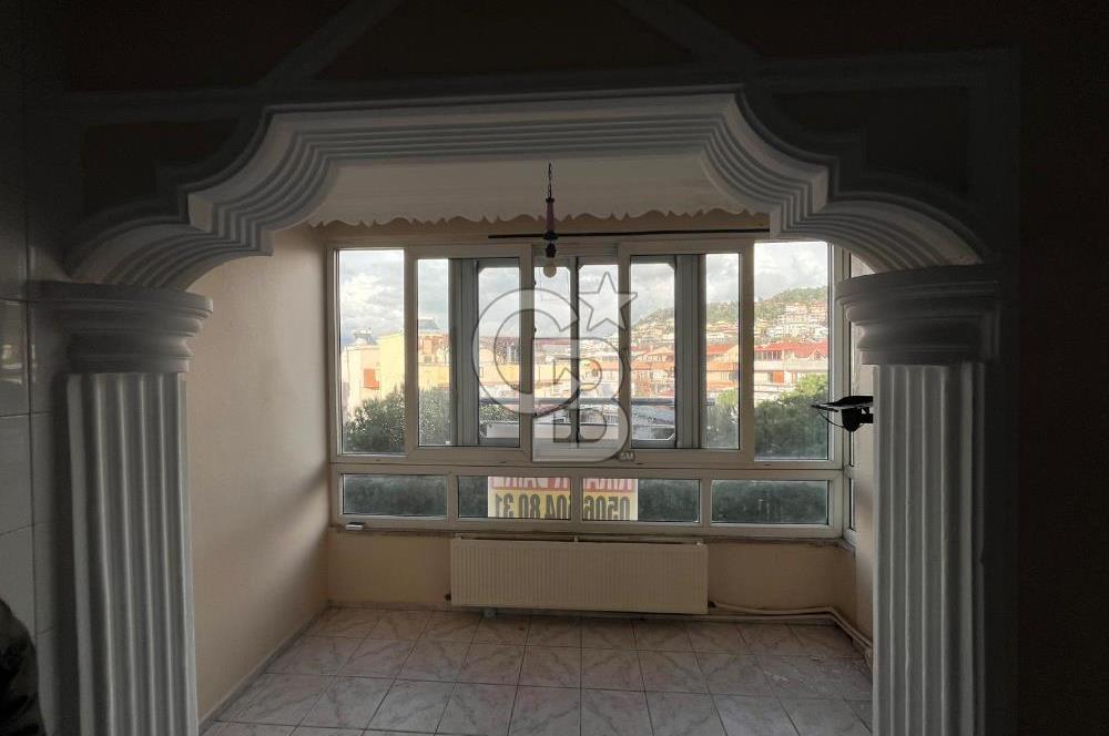 C.B. ROUTE | DİKİLİ MERKEZİ KONUMDA DENİZE YAKIN KİRALIK 5+1 DUBLEKS