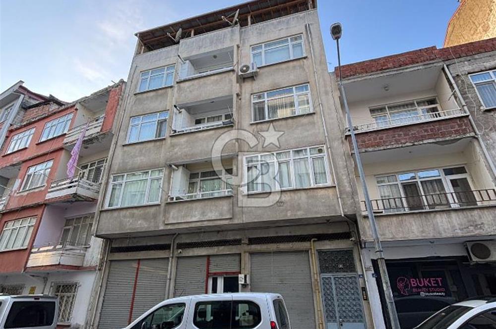 ALTINORDU MERKEZ | 4 KATLI, DÜKKANLI SATILIK BİNA