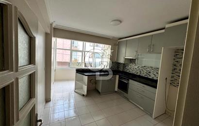 Çekmeköy Hamidiye Mah.Hamidiye Caddesi'nde Satılık 3+1 Daire