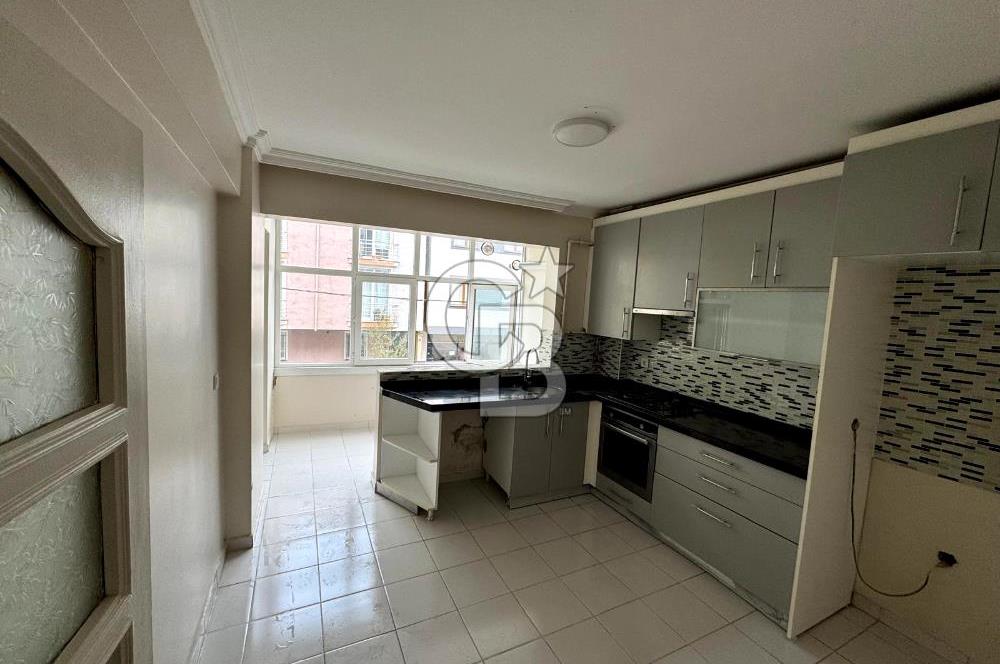 Çekmeköy Hamidiye Mah.Hamidiye Caddesi'nde Satılık 3+1 Daire