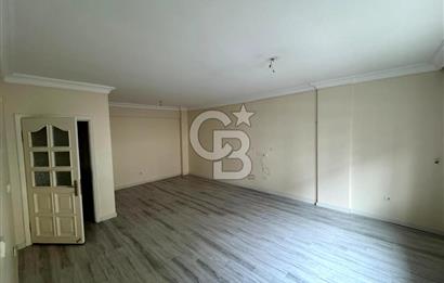 Çekmeköy Hamidiye Mah.Hamidiye Caddesi'nde Satılık 3+1 Daire