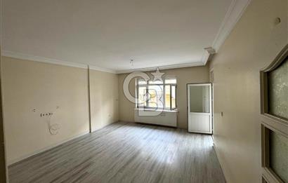 Çekmeköy Hamidiye Mah.Hamidiye Caddesi'nde Satılık 3+1 Daire