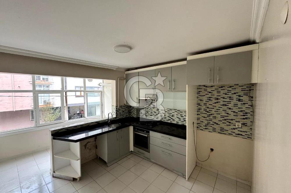 Çekmeköy Hamidiye Mah.Hamidiye Caddesi'nde Satılık 3+1 Daire