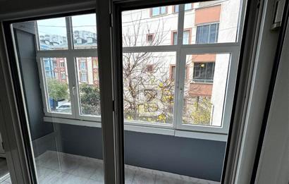 Çekmeköy Hamidiye Mah.Hamidiye Caddesi'nde Satılık 3+1 Daire