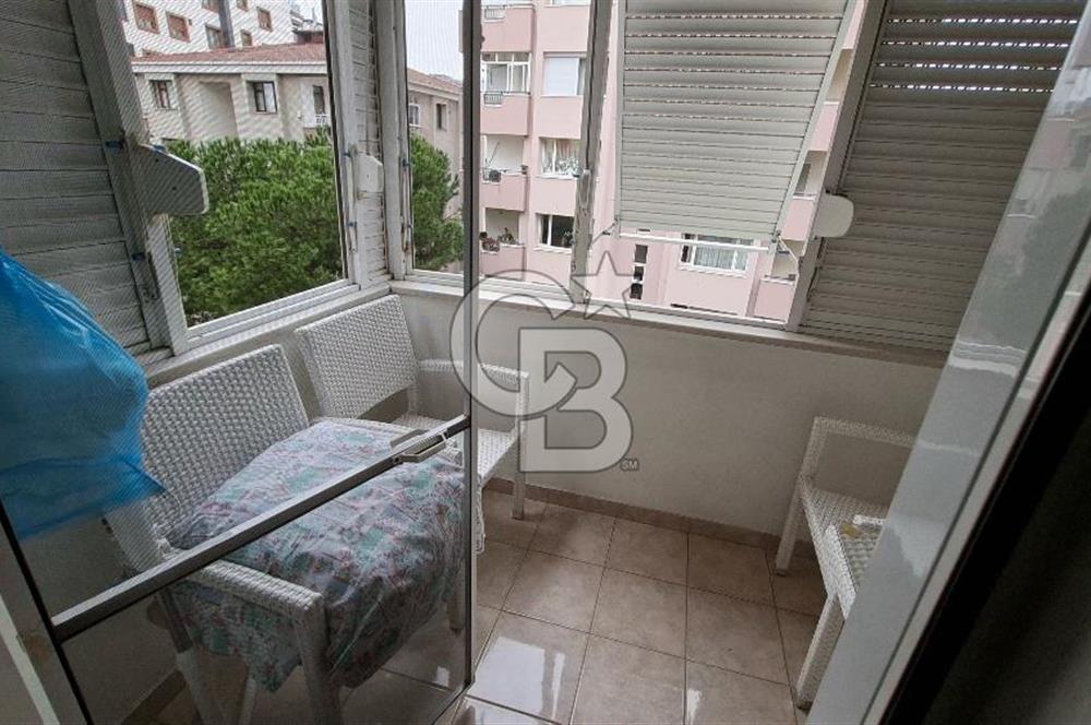 Kadıköy avşar sokak 3+1 ebeveyn banyolu geniş daire