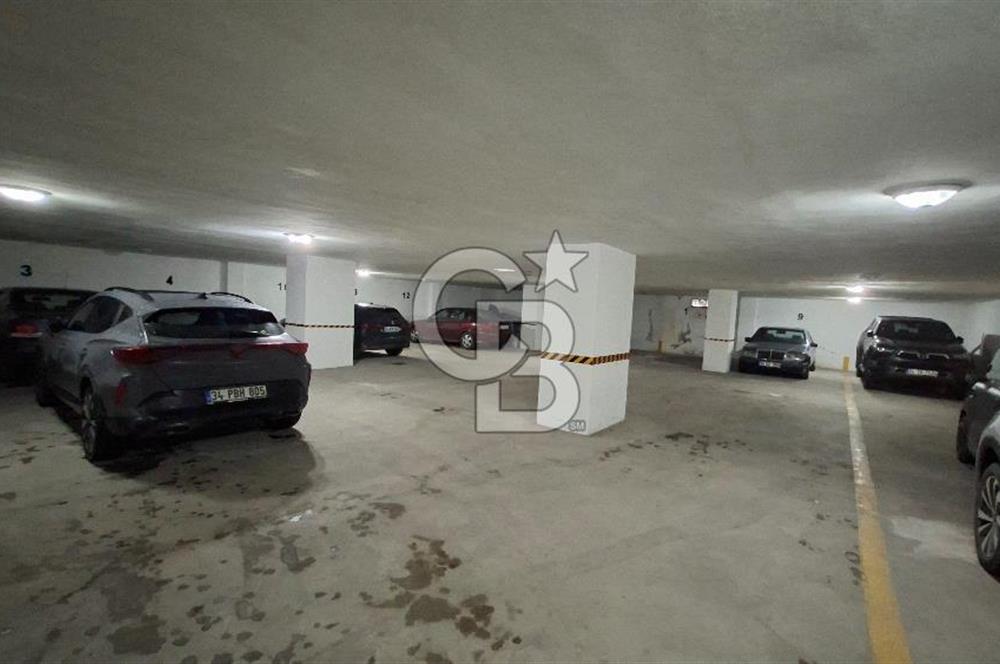 Kadıköy avşar sokak 3+1 ebeveyn banyolu geniş daire